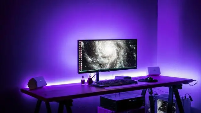 which monitor does ninja use for fortnite